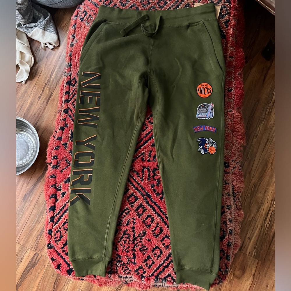 Mitchell & Mess New York Knicks Sweatpants